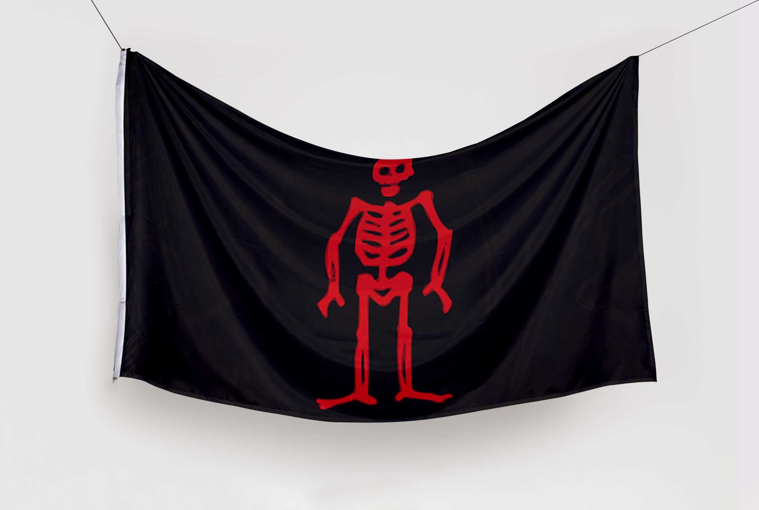 jolly-roger-edward-low jolly-roger-edward-low