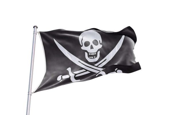 bandera pirata y calavera famosa