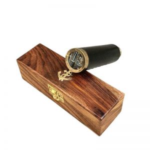 catalejo pirata antigo madera