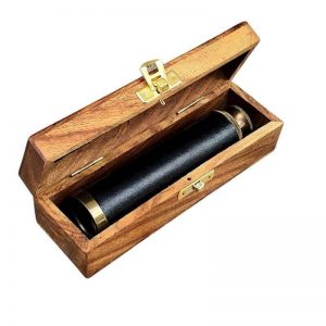 catalejo pirata madera