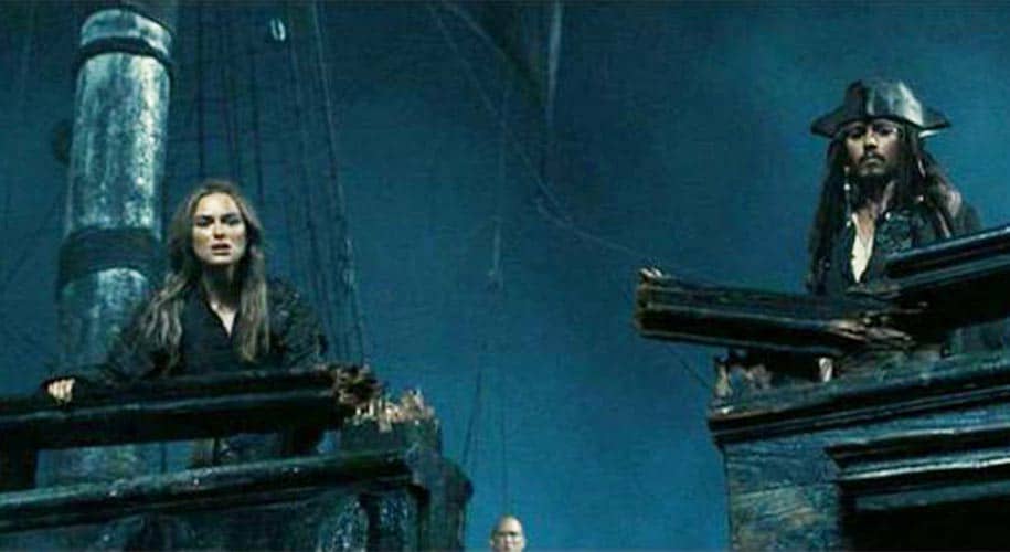 24 Jack Sparrow y Elizabeth Swann