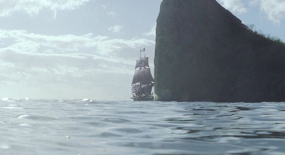 9 Barco Black Pearl